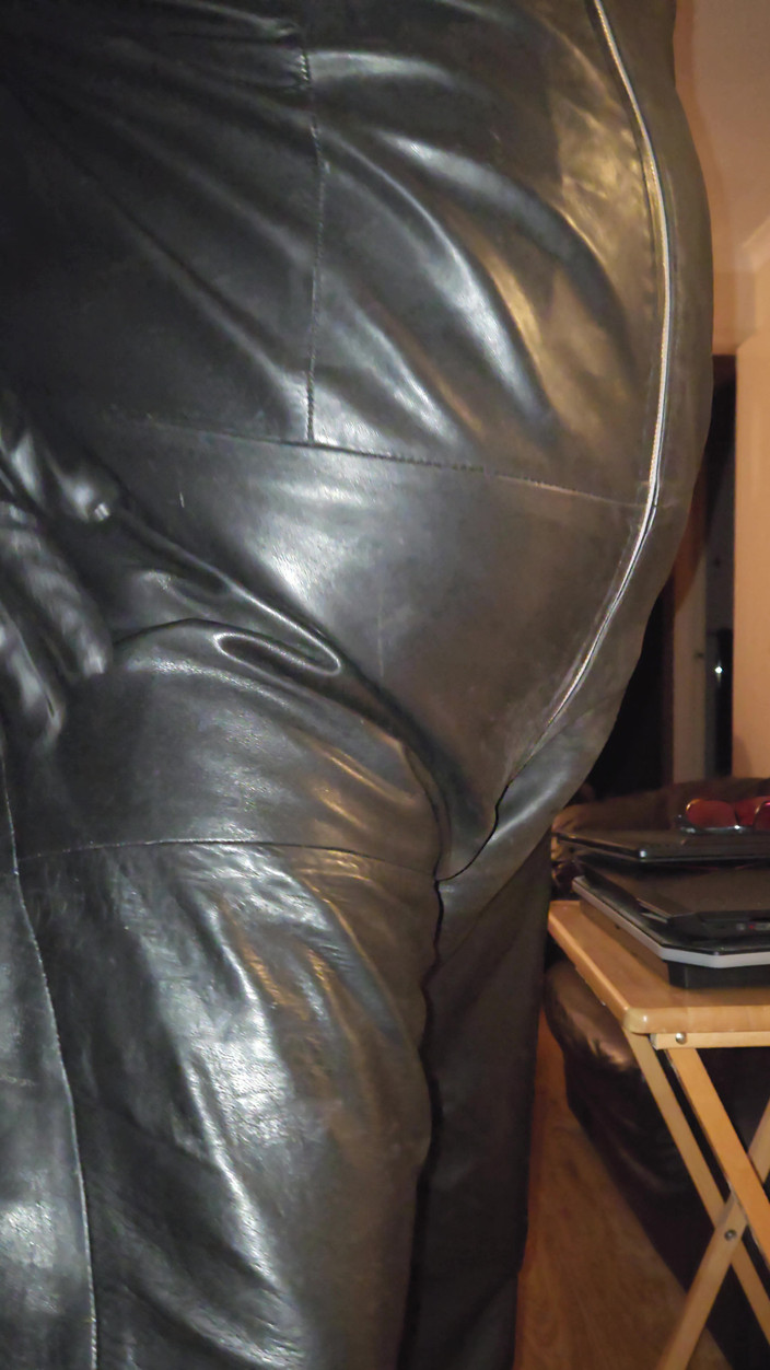 Leatherman63: Asmr Leather