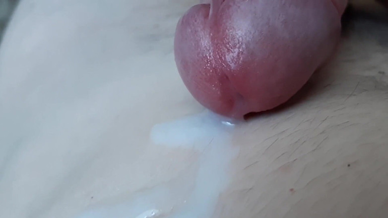AlexRusFun: Teen shows his cock and cums on his stomach close...