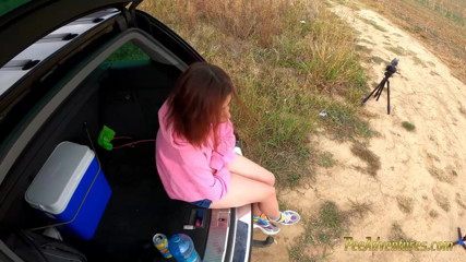 Pee Adventures: Palenie z pełnym pęcherzem