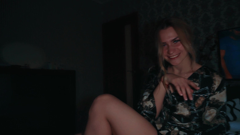 LuxuryMur: Rayuan ibu tiri untuk mengisap kontol dimahkotai dengan keberhasilan - dengan...