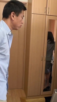 거래를 성사하는 비결은 라이브 쇼입니다!? 유부녀를 방문하는 성인 장난감 세일즈맨! -3