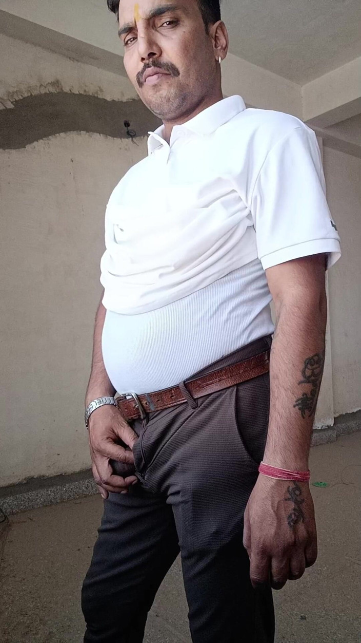 Rajasthani-old-lover: Indian Desi Man ciesz się prysznicem i pokazem mistrzowskim z...
