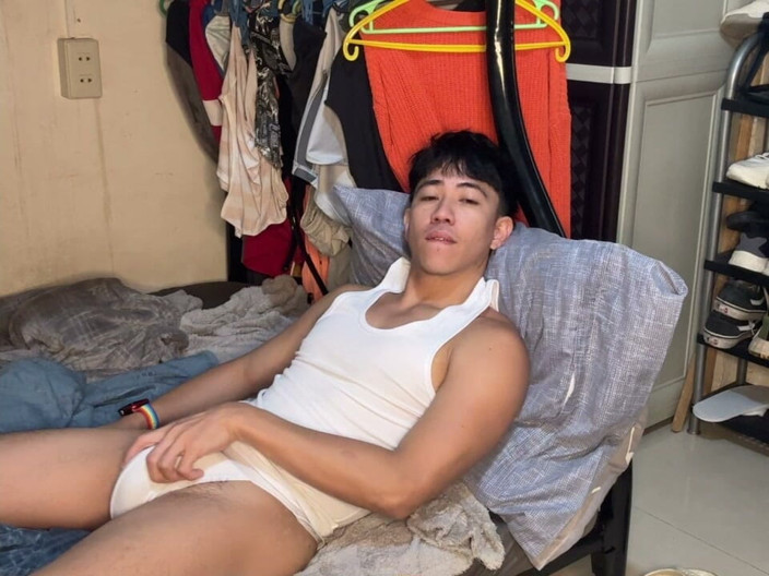 Jake7inch: Jacking off While Alone in My Room and Rainy