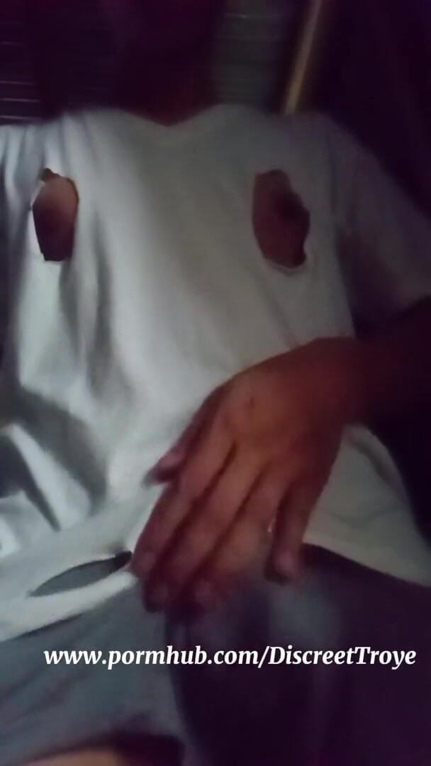 Troye_AsianPinoy: Filipino garoto quente se masturba de manhã cedo enquanto chovia