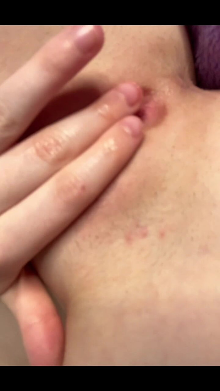 Allettaevee: I Play Hard with My Pussy