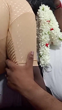Esposa india tamil odia al hermanastro del marido pero su polla tan dura