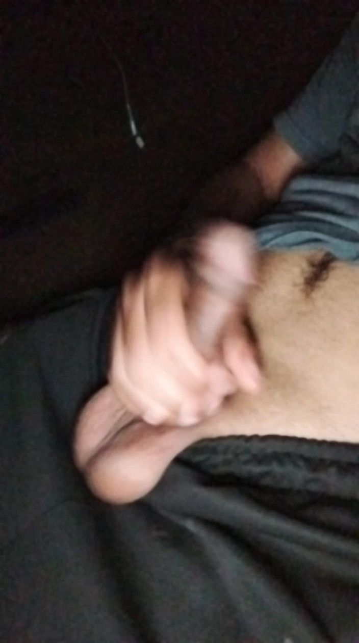 AlexAlejandro13: Já estou muito quente de tanto me masturbar
