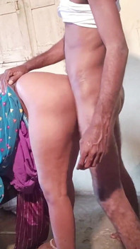 Zia scopa giovane ragazzo a pecorina hardcore culo grosso grandi tette