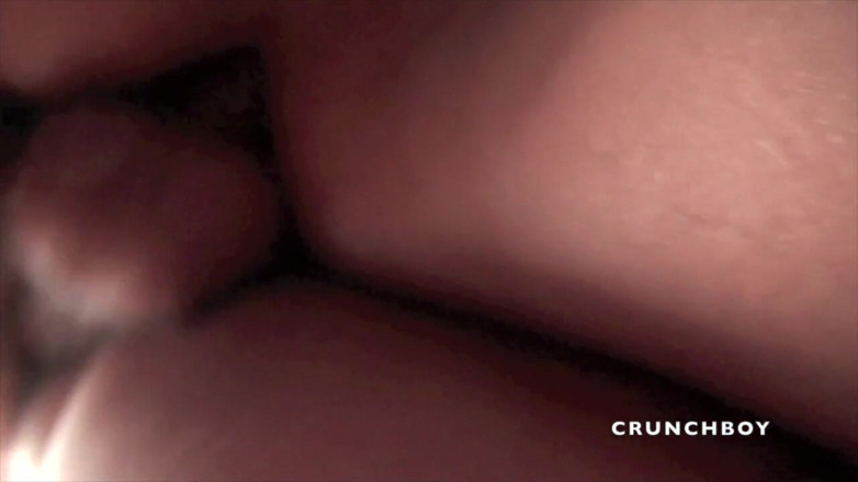 STRAIGHT BOY CURIOUS: Ted futută de Kamel în aer liber în restaurant