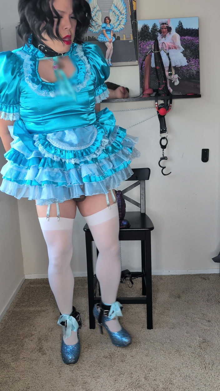 Sissy Candy: 娘娘腔candy玩假阳具 第2部分