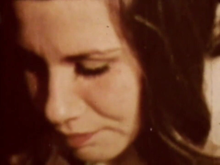 Vintage Usa: Büyük yarağı alıyor ve gülümsüyor