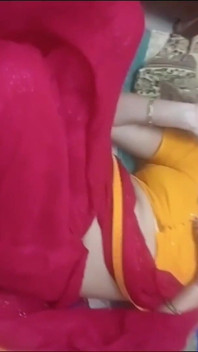 Indian village, heißes mädchen selbstgedrehtes hindi-sexvideo mit ihrem freund