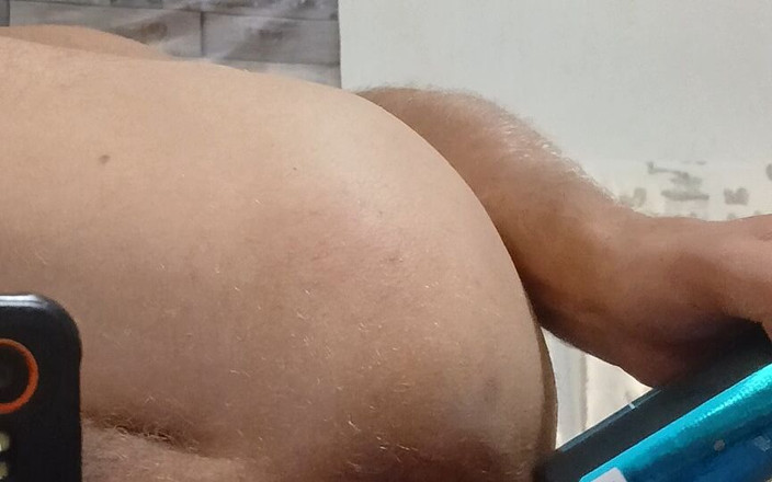 Haus86: Un grande buco nel sedere