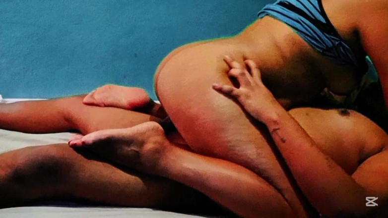 BigassMILF40: ฉวยโอกาส ยัดเข้าไปในตัวฉัน ผัวฉันจะมาในอีกหนึ่งชั่วโมง