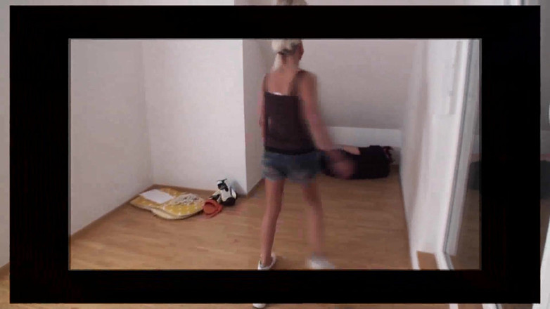 Femdom Austria: gulaam ke saath phutbol maich