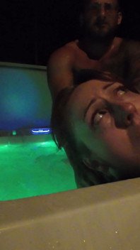 Hottub timp de futai cu