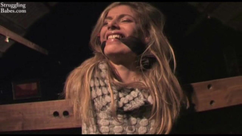 Submissed: Bondage i ladan