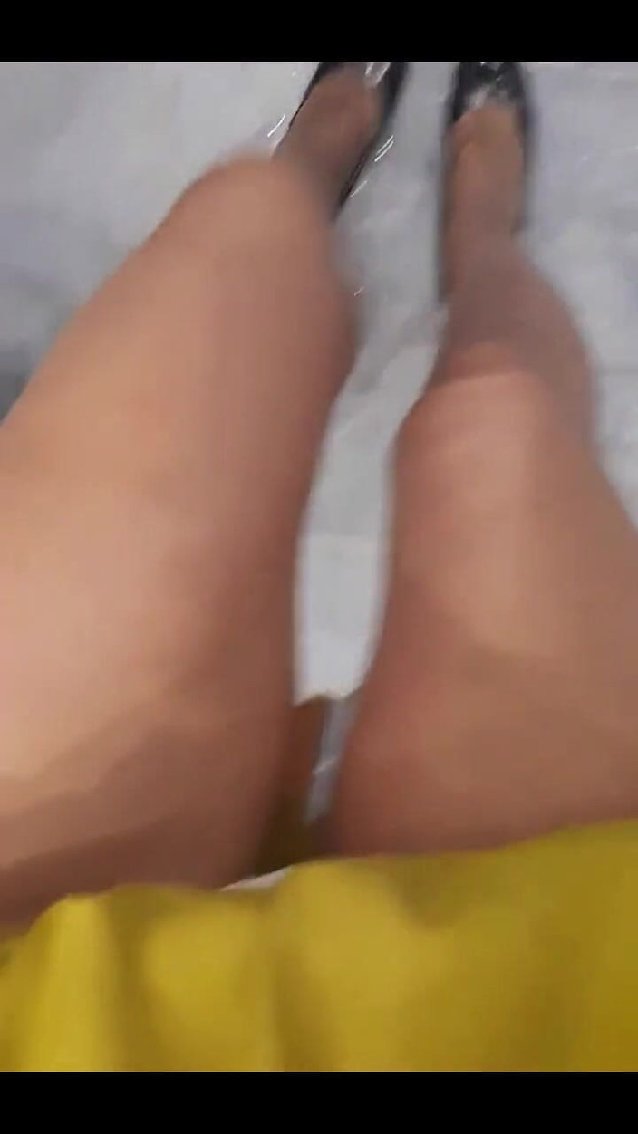 FrauleinP: Aku nggak sempat kencing hari ini, jadi imy bladder lagi...