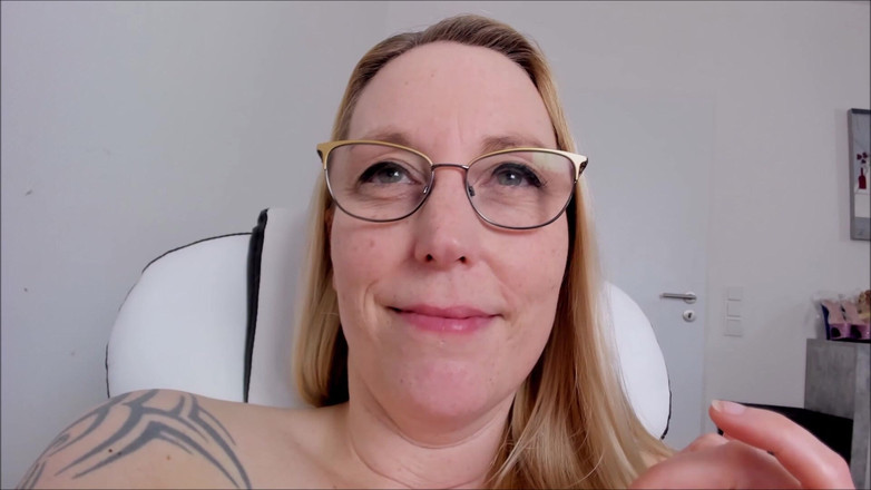 Sally Secret: 제발, 내 보지 따먹기!! 