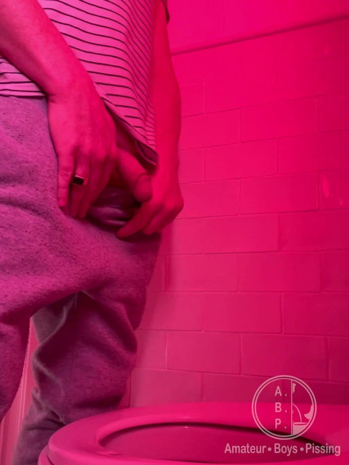 AmateurBoysPissing: Amateur Sports Boy Caught Peeing