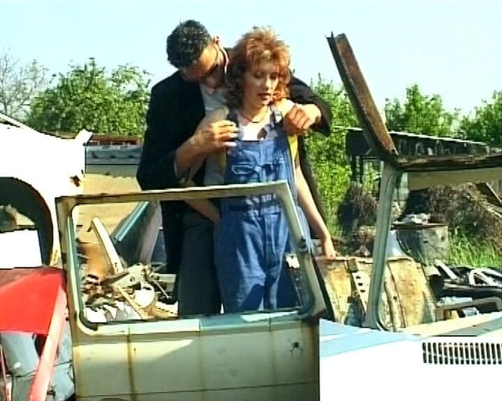 German's MILF: Sesi spesiial wanita jerman dientot habis-habisan di luar ruangan