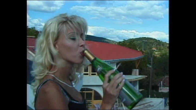 MMV films - The Original: Bonita sexy quente milf peituda bunda fodida e gozada na...
