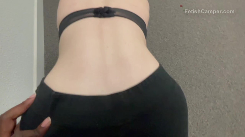 FetishCamper: Volles video, weißer hintern, schwarze leggings, sichtbares höschen