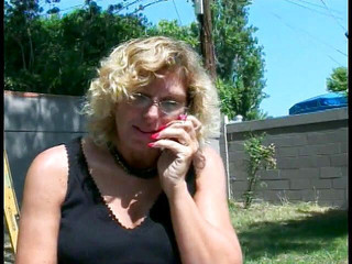 Meet my Pussy: Nenek tua yang sange dientot kontol dalam banget dan dicrot...