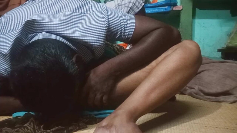 Priyanka314: タミル人の主婦と男子大生