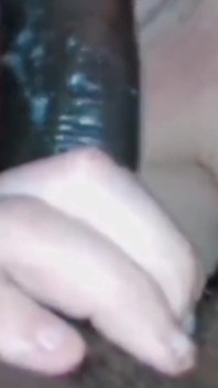 Bbc gibt blowjob mit schlampigem kehlenfick