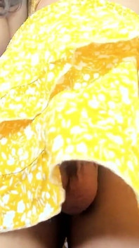 Aline Seksi Di Depan Kamera