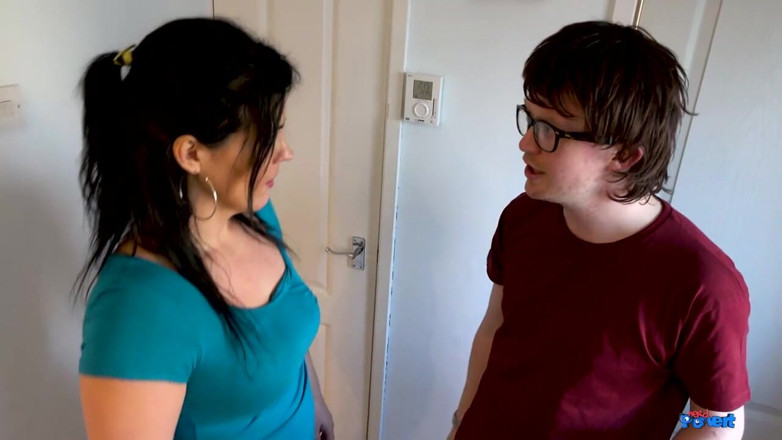 Nerd Pervert: Montse Swinger - पिज्जा गर्ल