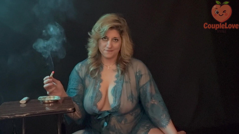 CoupleLove91783: Blowjob MILF merokok