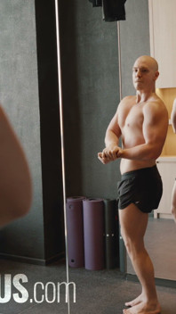 Gym cruising i kult mięśni jebanie