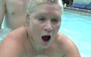 Big Boobs6: स्विमिंग पूल में बड़े स्तनों वाली हॉट महिला के साथ चुदाई