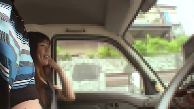Asian Mature Climax: MILF Seksi Asia sedang ditemu bual di dalam kereta