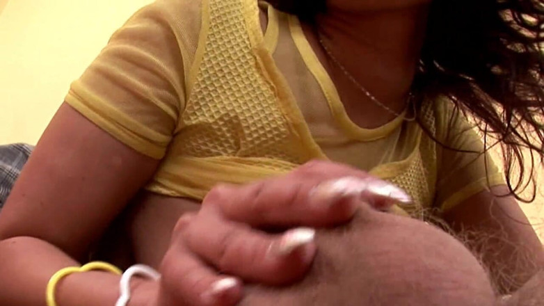 Radical: Můj penis miluje tuto teenagerku s velkými prsy