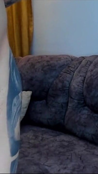 Minha Bunda Está Sendo Fodida Por Um Pau Grande Que Dói, Mas Eu Amo Me Foder Também