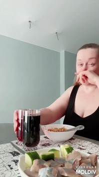 Прожористая женщина