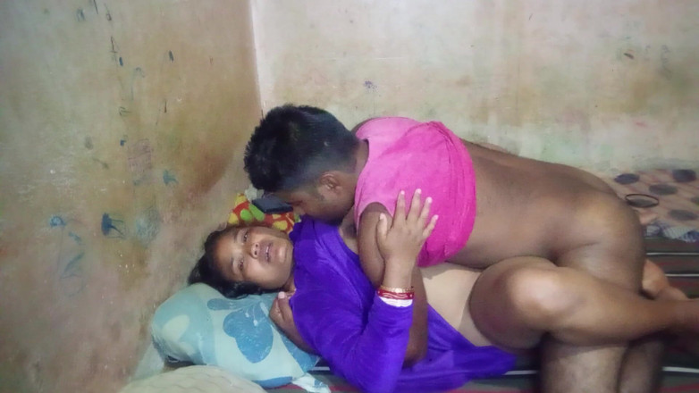 Mg3947731: Videoclip complet sexy cu soția Deshi a soțului