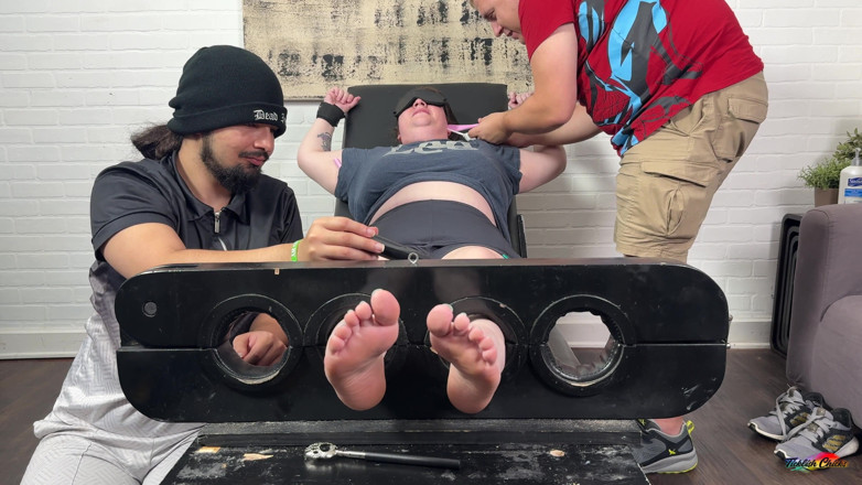 Ticklish Chicks: Tklnurse Tickled Pt 2