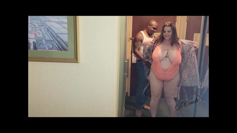 Dcrush: Cheating Wife Hotel Meet up