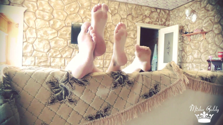 Goddess Misha Goldy: Wank to our feet cuckolded betta footbitch
