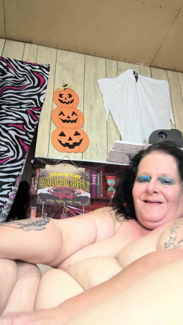 HerculesnVENUS: Її звати на стінах ванної кімнати для гарного виклику Davisdesires