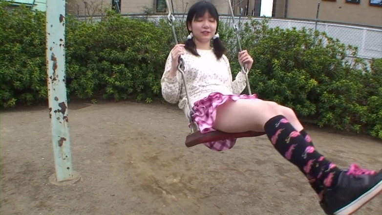 Japan Lust: Mamiko är angelägen om att få den kuk i sin fitta