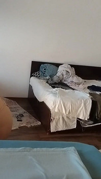 Esposa amateur haciendo tareas domésticas desnuda.