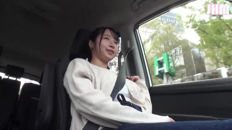 Japanese Hentai Matings: 그녀의 부드러운 곡선은 실크 리듬으로 몸을 움직이면서 열린 하늘 아래에서 반짝입니다. - a