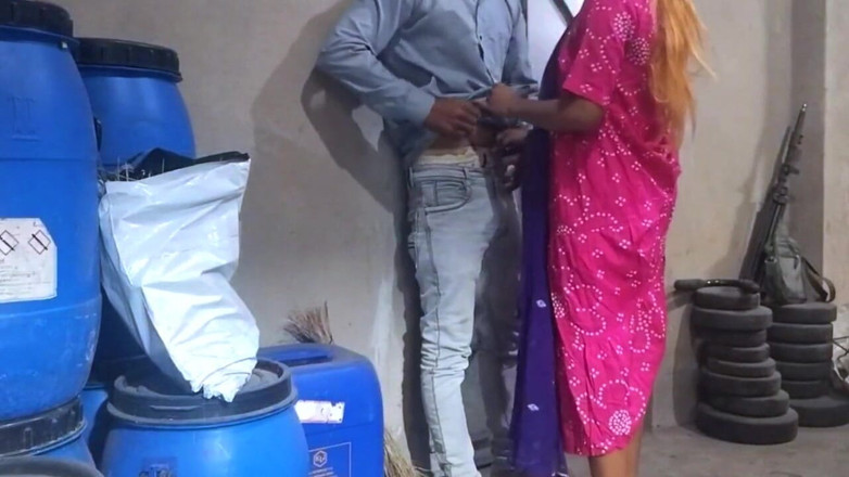 Fantacycutting: Hint Köyü Kızı Ne Apne Dost Ke Sath Chudai Kiya...