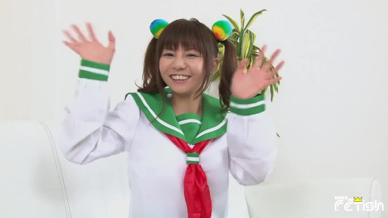 Pure Japanese adult video ( JAV): Japonská teenagerka si nechá oholit kundičku skupinou nadržených mužů na...