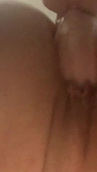 Trying 10 in Dildo Before My Guests Notice I’m Gone
